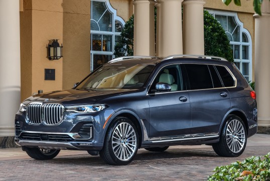g07-bmw-x7-xdrive40i-design-pure-excellence